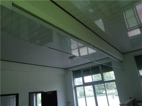 解说固定式刚性挡烟垂壁